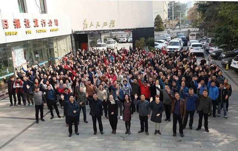 如何和朋友共享steam上的游戏，应该怎么操作？游戏画面